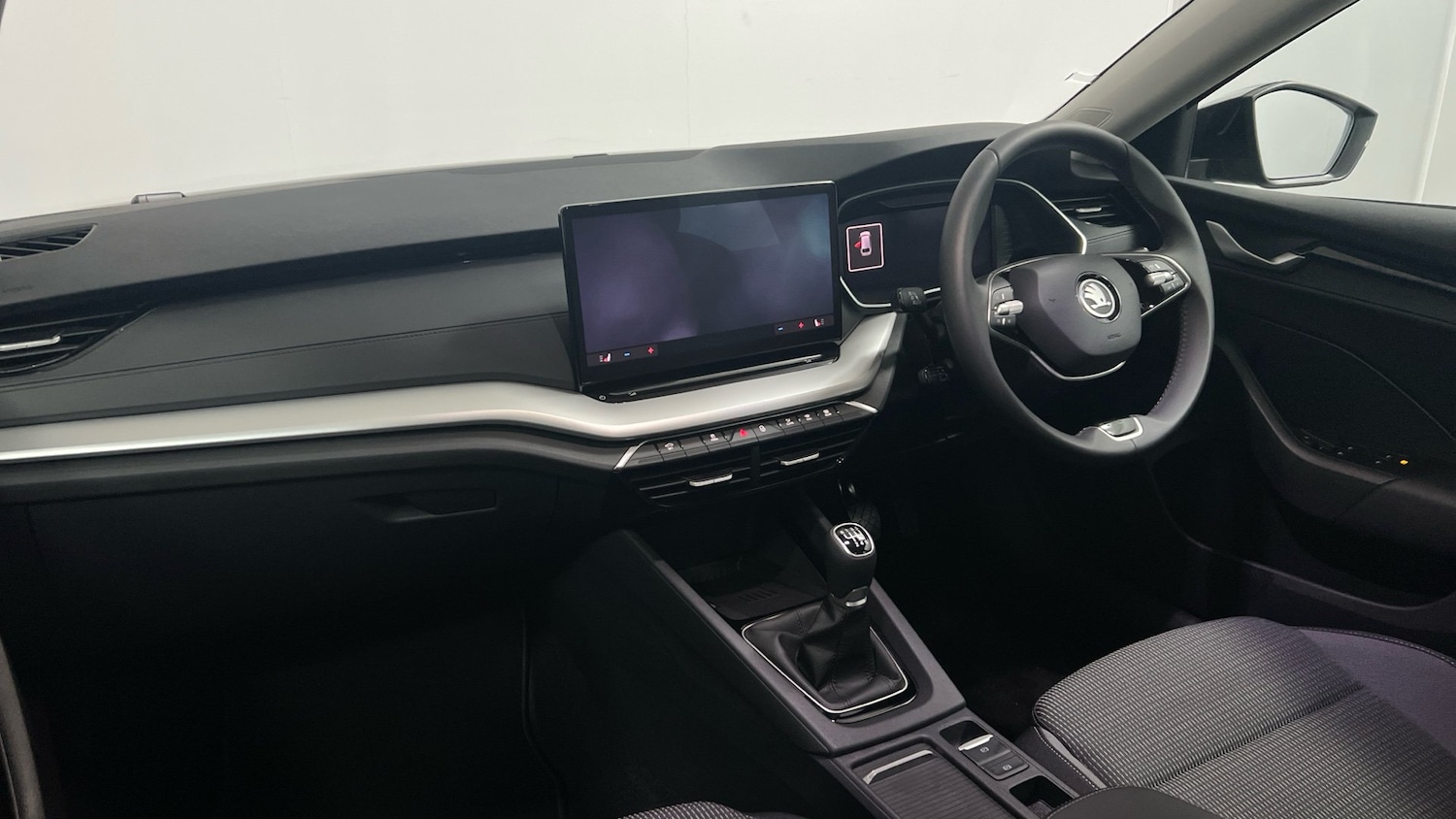 Used Skoda Octavia 2024 for sale - 76758922: Photo 2