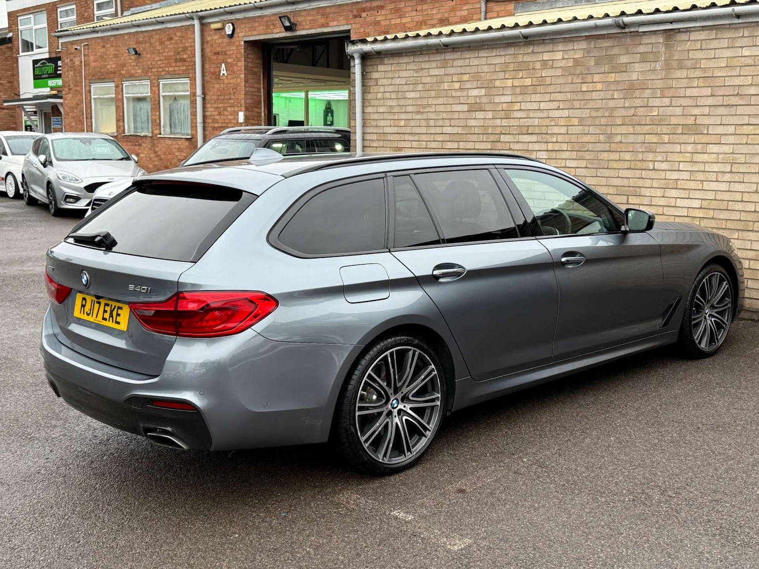 Used BMW 5 Series 2017 for sale - 77206921: Photo 18