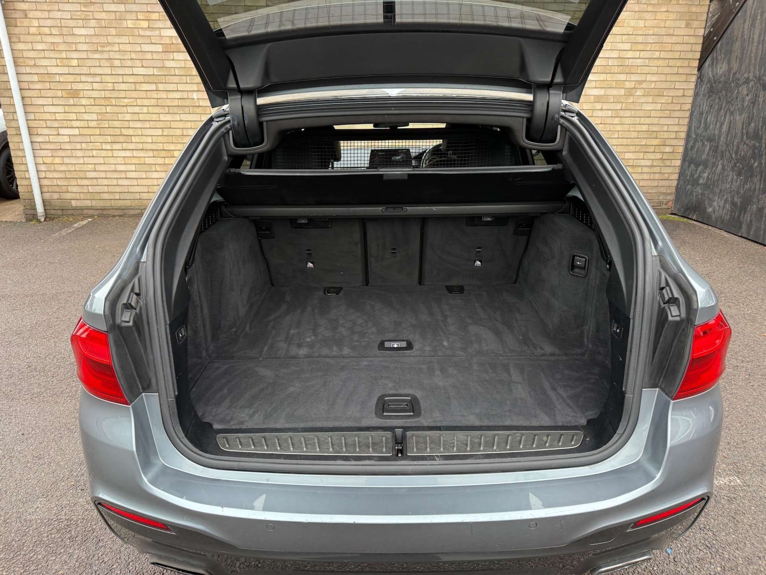 Used BMW 5 Series 2017 for sale - 77206921: Photo 30