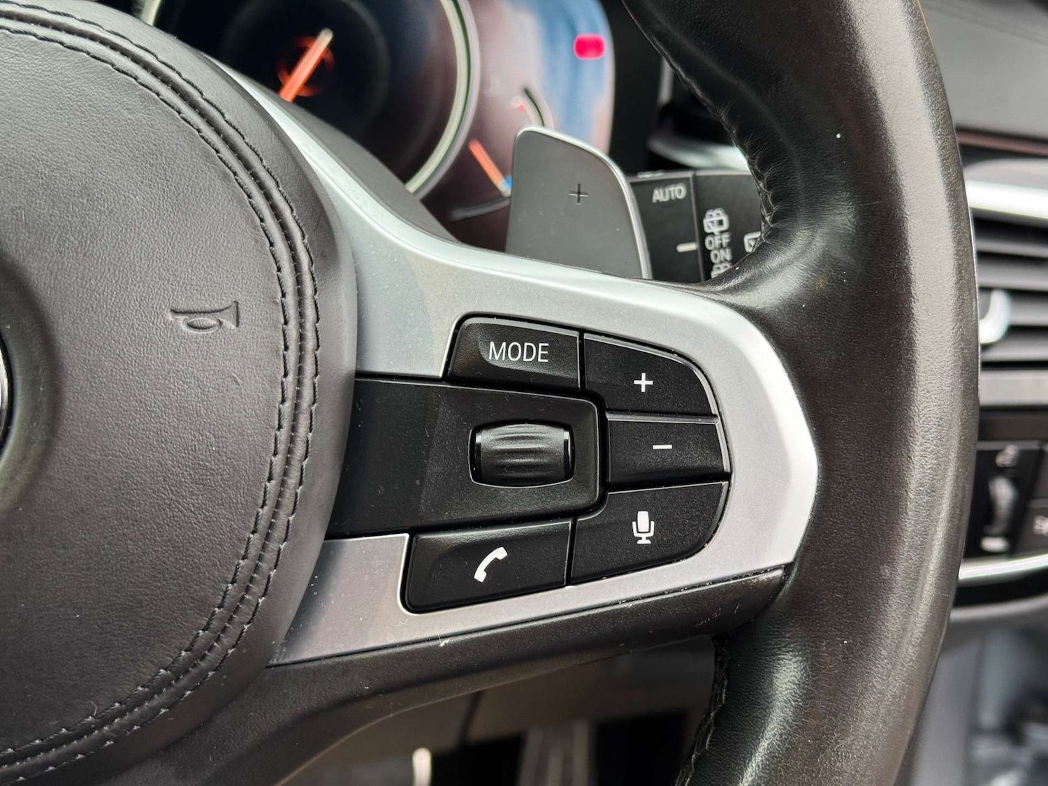 Used BMW 5 Series 2017 for sale - 77206921: Photo 44