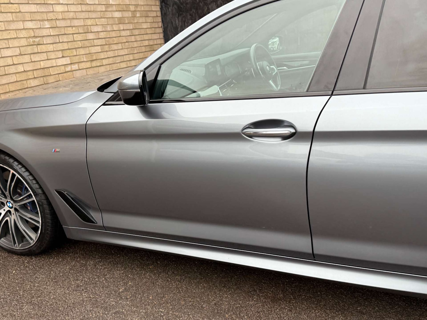 Used BMW 5 Series 2017 for sale - 77206921: Photo 77