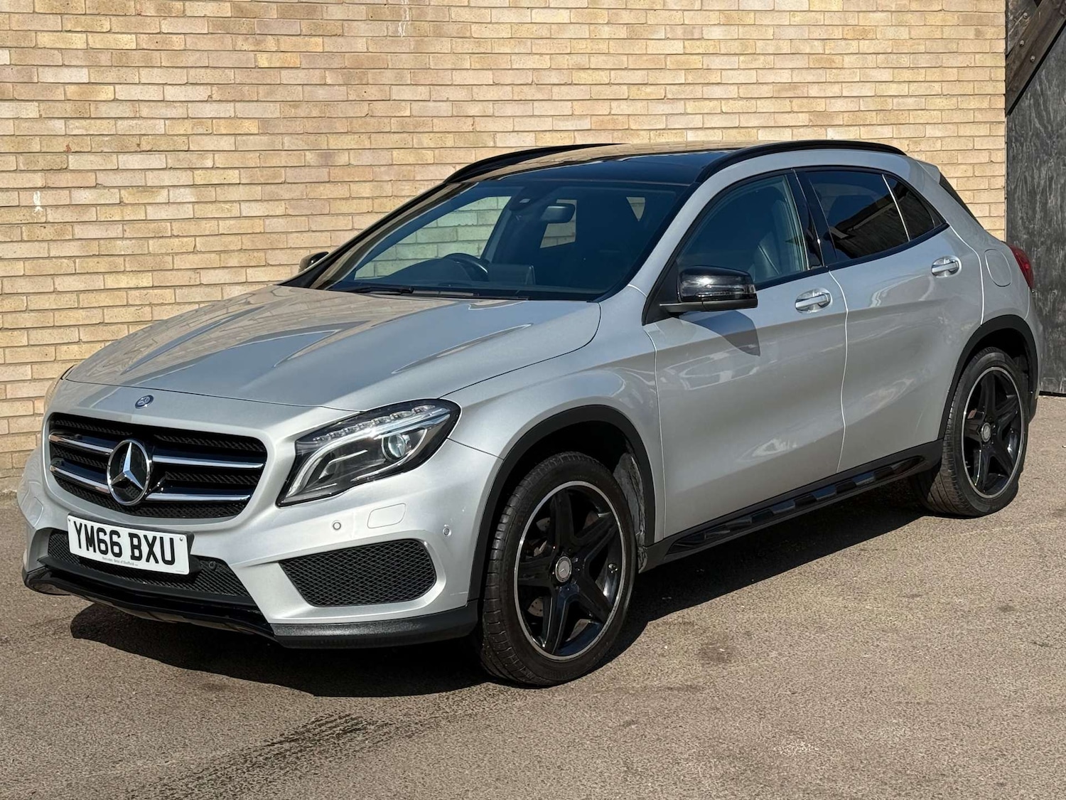 Used Mercedes-Benz GLA 2016 for sale - 76143263: Photo 1