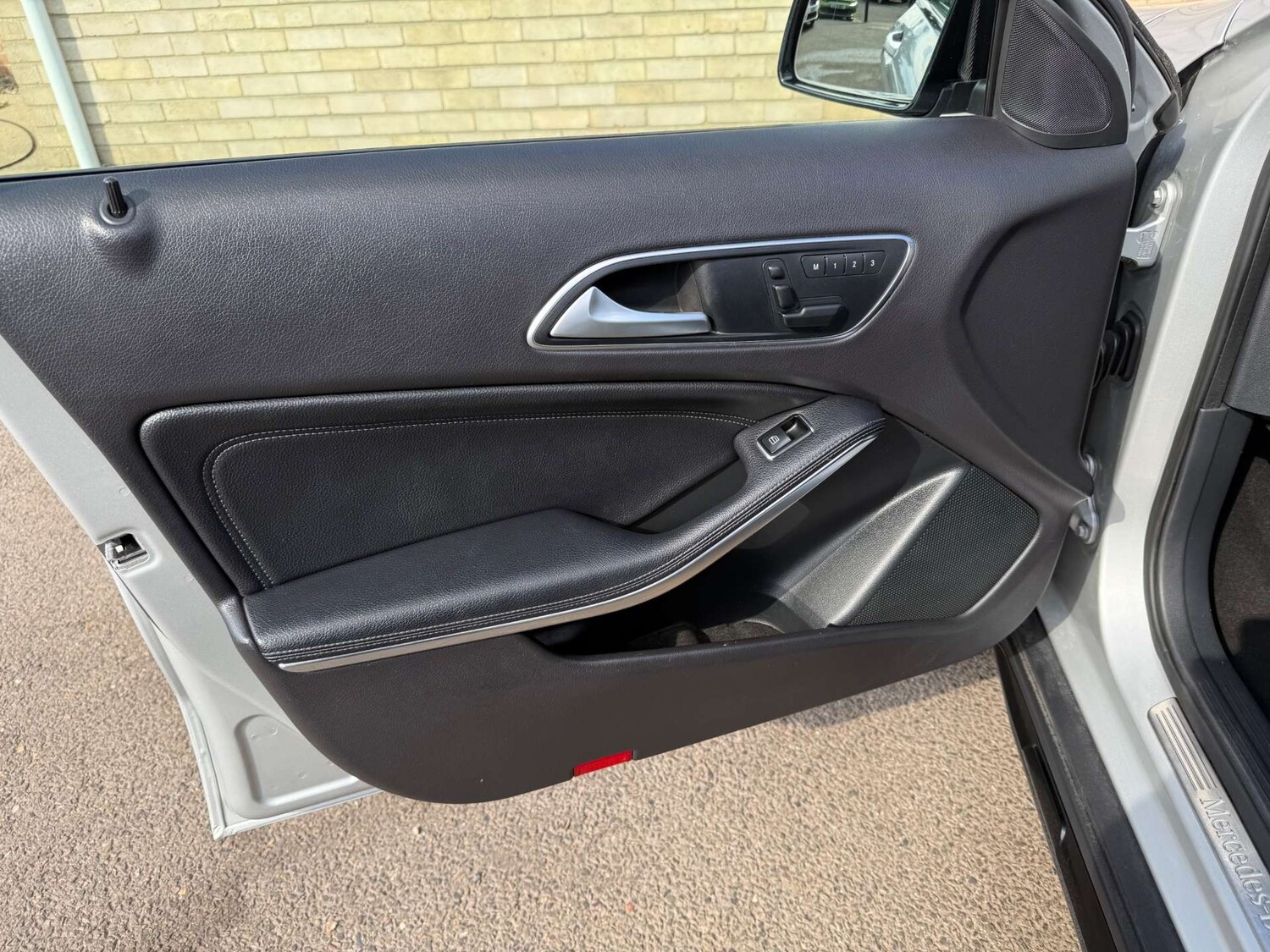 Used Mercedes-Benz GLA 2016 for sale - 76143263: Photo 65