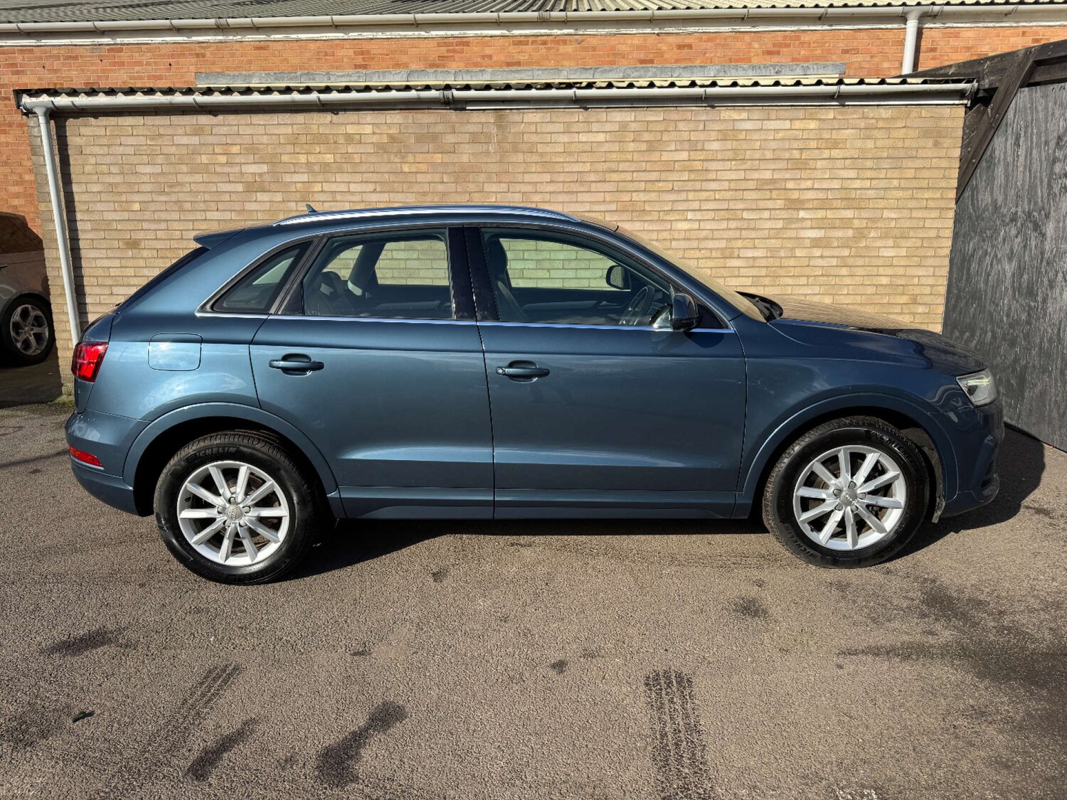 Vehicle 29