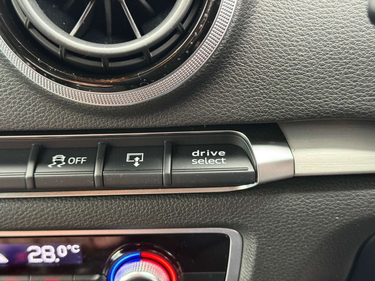 Used Audi A3 2015 for sale - 76724015: Photo 56