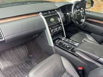 Used Land Rover Discovery 2018 for sale - 79570112: Photo