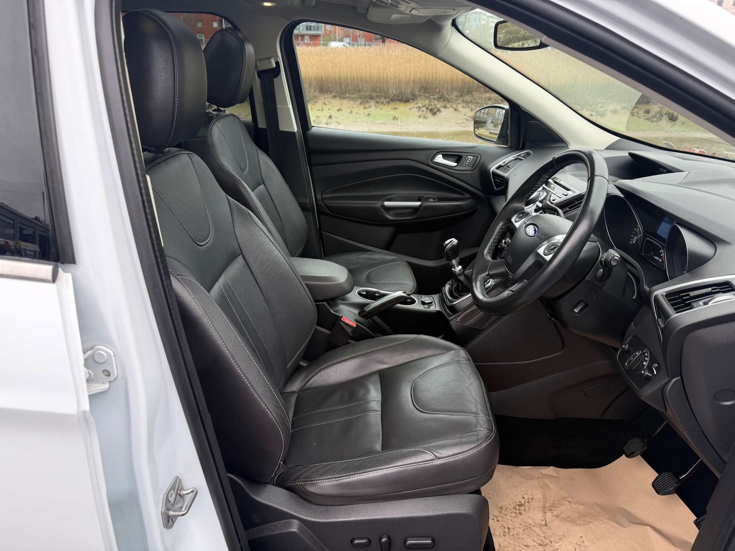 Used Ford Kuga 2014 for sale - 77690672: Photo 10