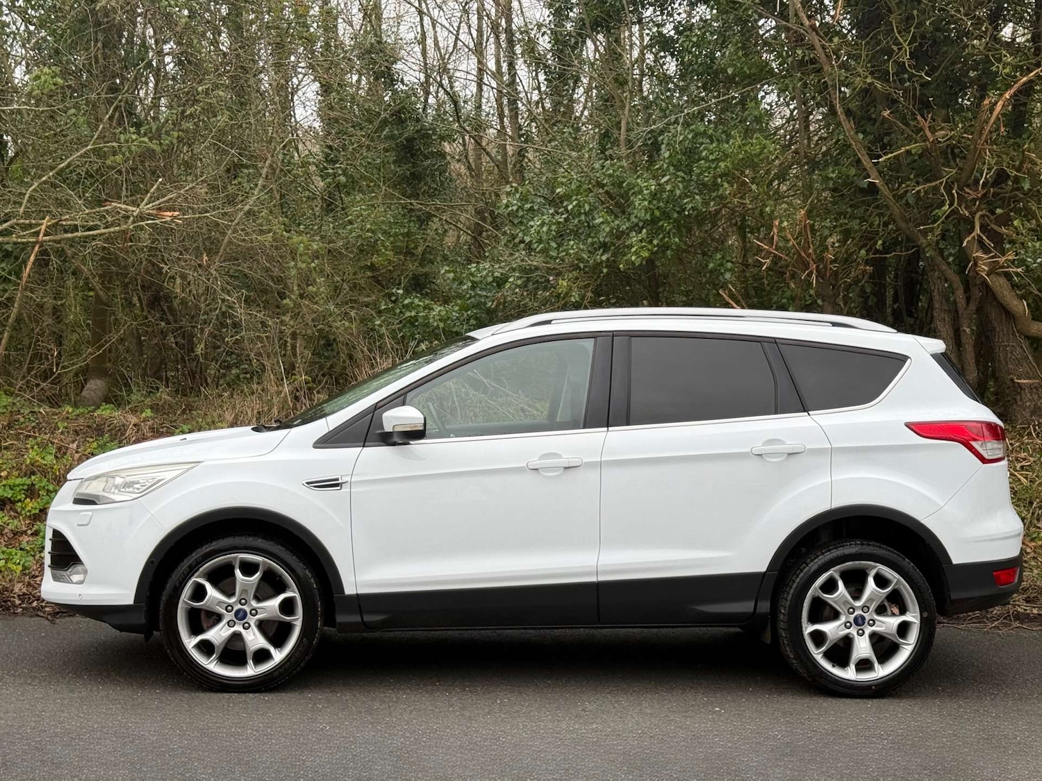 Used Ford Kuga 2014 for sale - 77690672: Photo 28