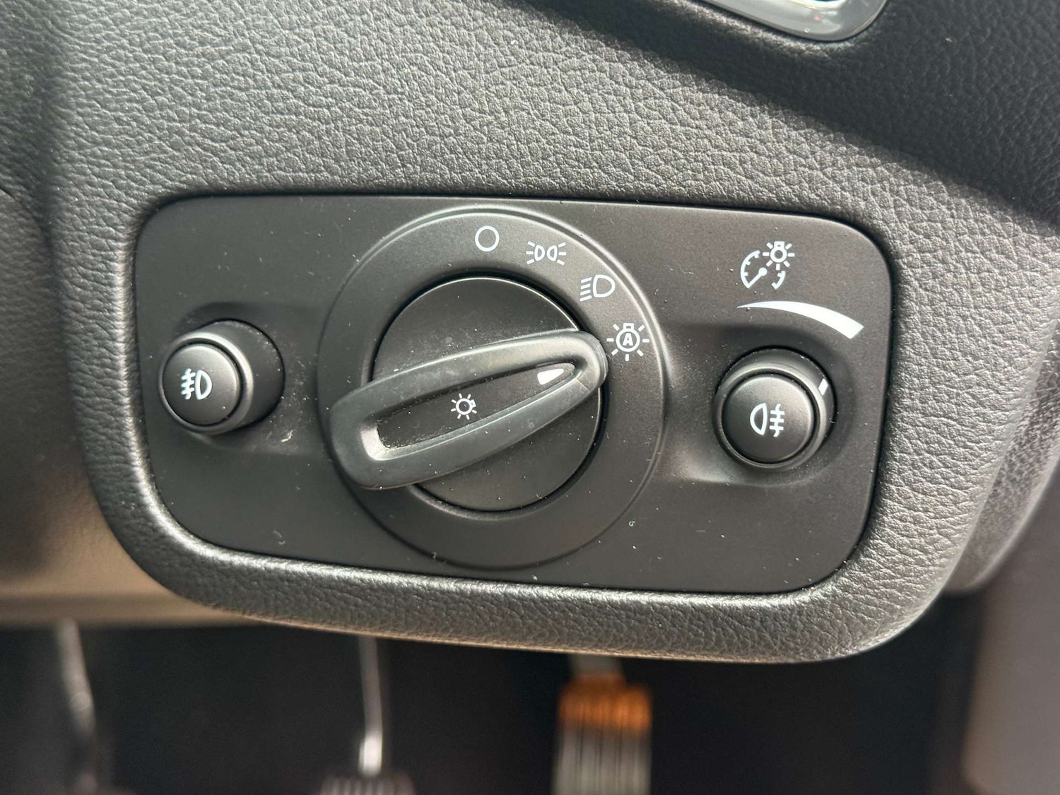 Used Ford Kuga 2014 for sale - 77690672: Photo 34