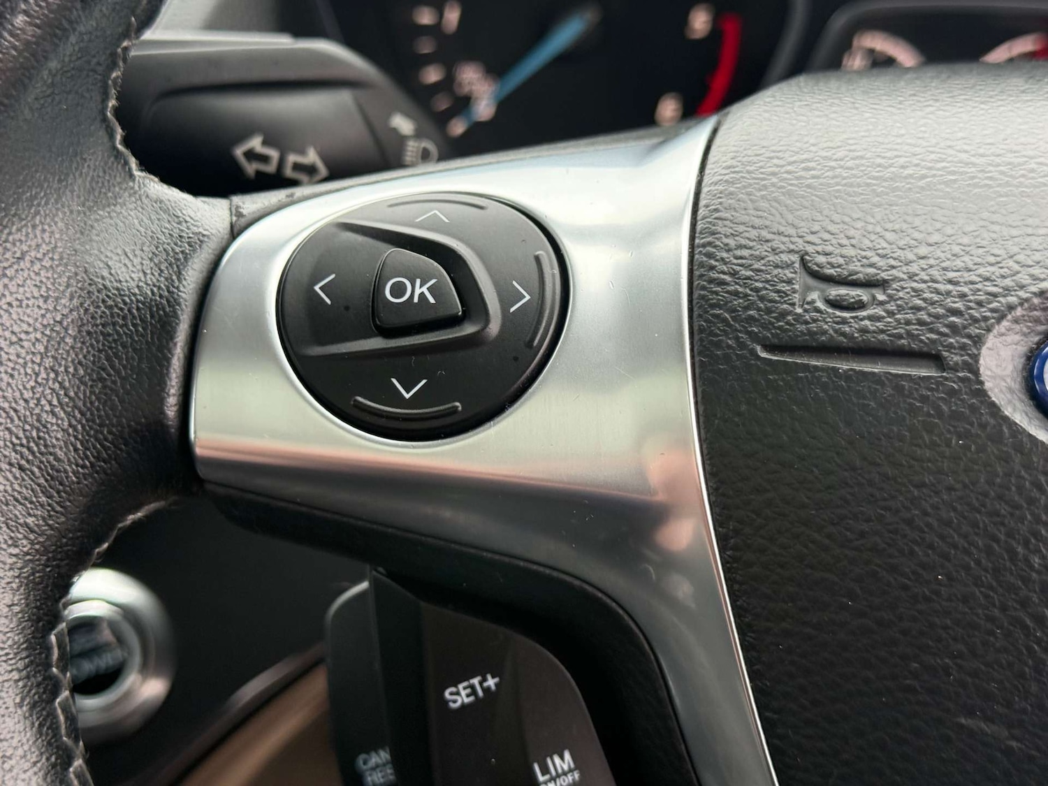 Used Ford Kuga 2014 for sale - 77690672: Photo 39