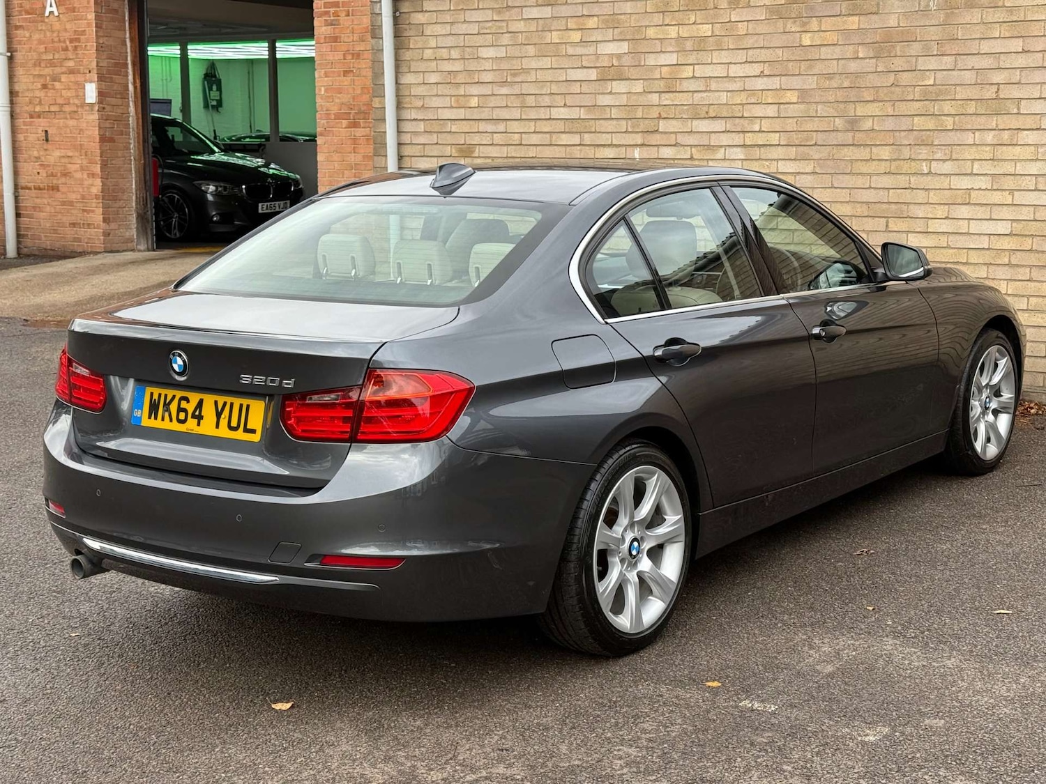 Used BMW 3 Series 2014 for sale - 76451745: Photo 23