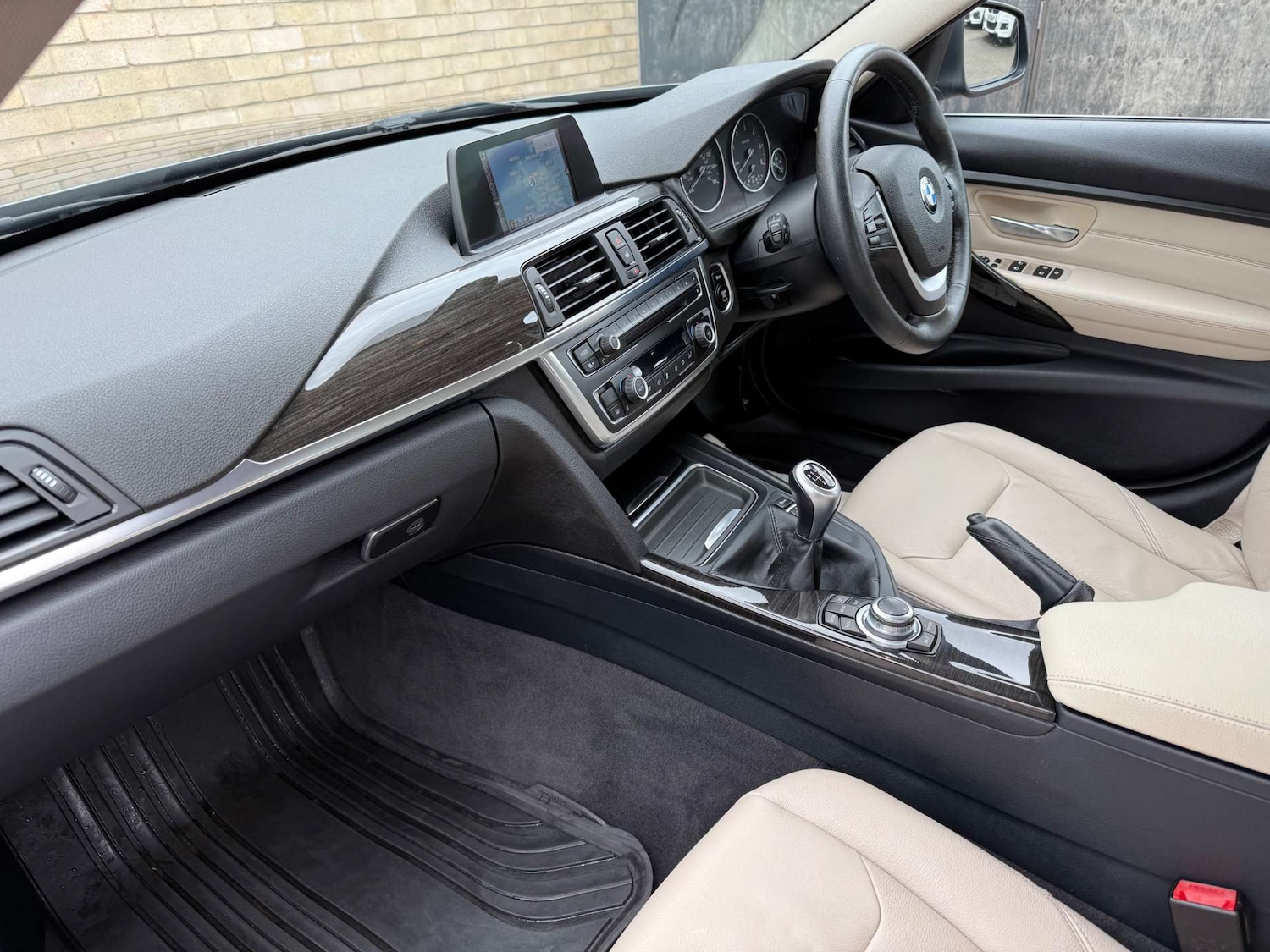 Used BMW 3 Series 2014 for sale - 76451745: Photo 3