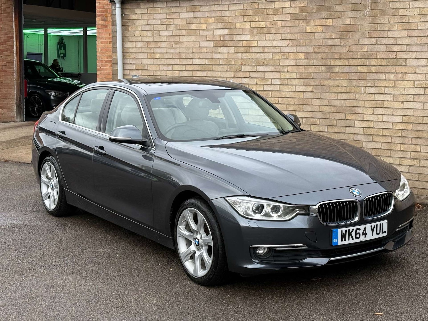 Used BMW 3 Series 2014 for sale - 76451745: Photo 4