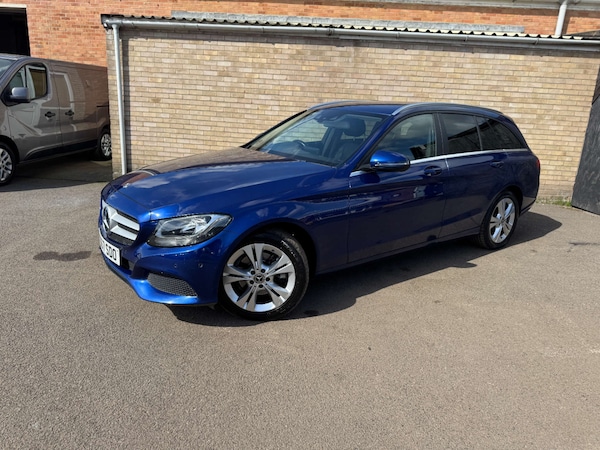 Used Mercedes-Benz C-Class 2017 for sale - 74772234: Photo 7