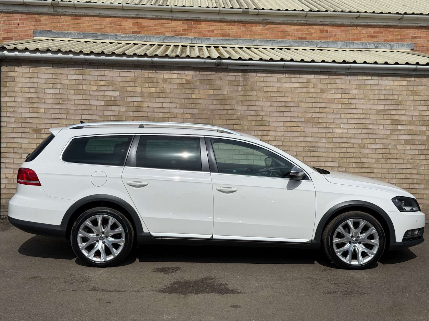 Used Volkswagen Passat 2014 for sale - 76277533: Photo 10