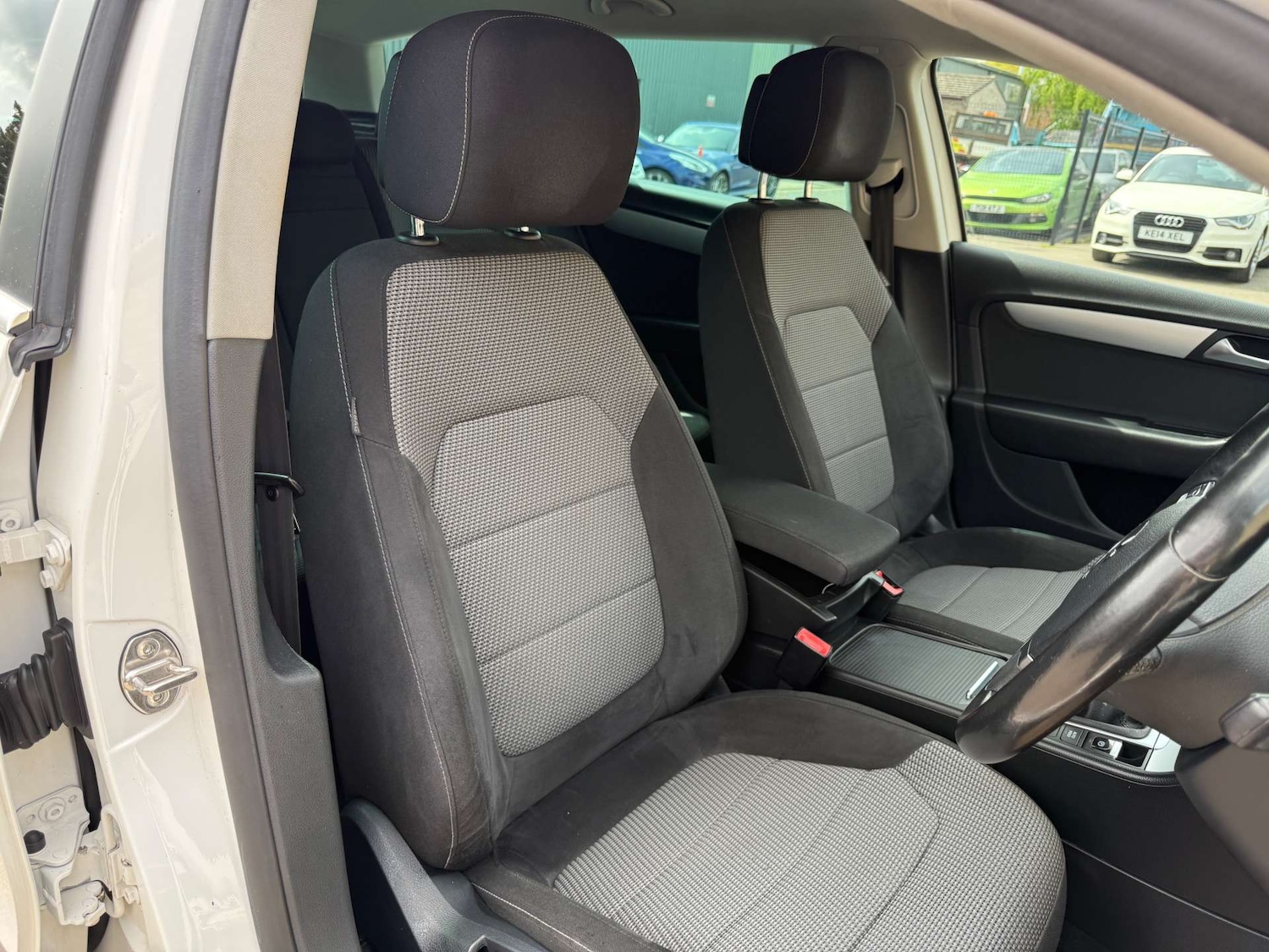 Used Volkswagen Passat 2014 for sale - 76277533: Photo 18