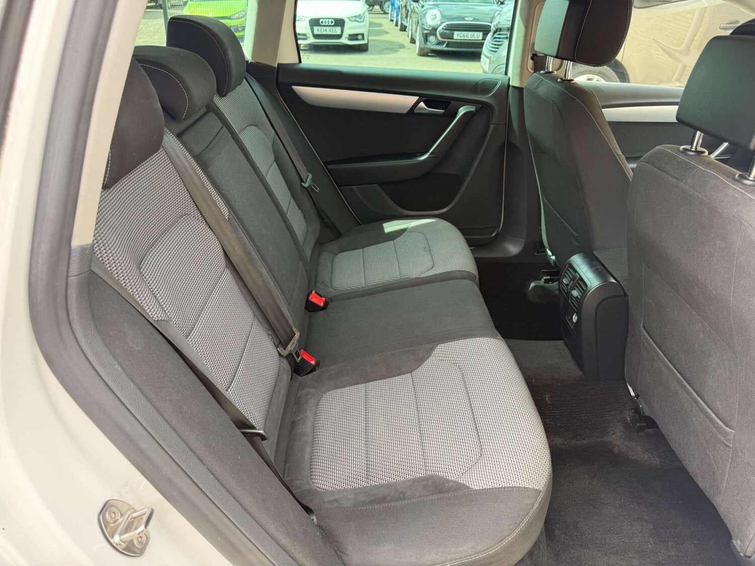 Used Volkswagen Passat 2014 for sale - 76277533: Photo 40