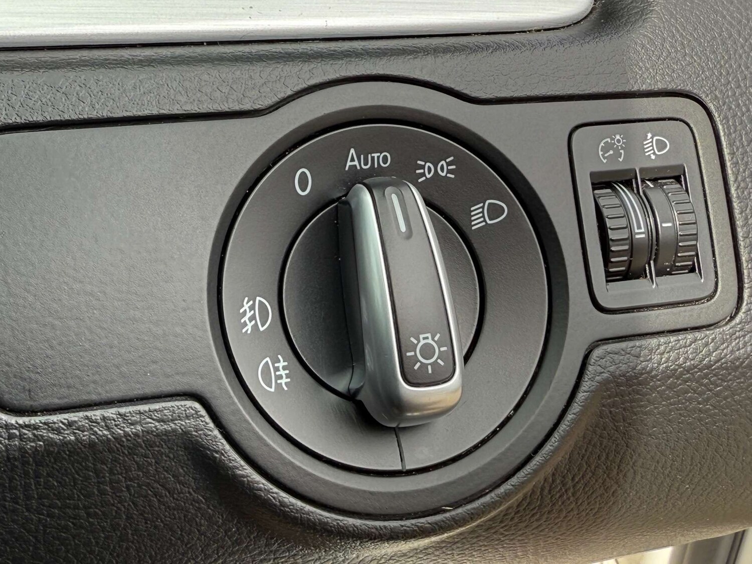 Used Volkswagen Passat 2014 for sale - 76277533: Photo 54