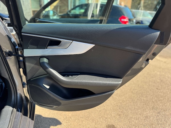 Used Audi A4 2017 for sale - 74772207: Photo 90