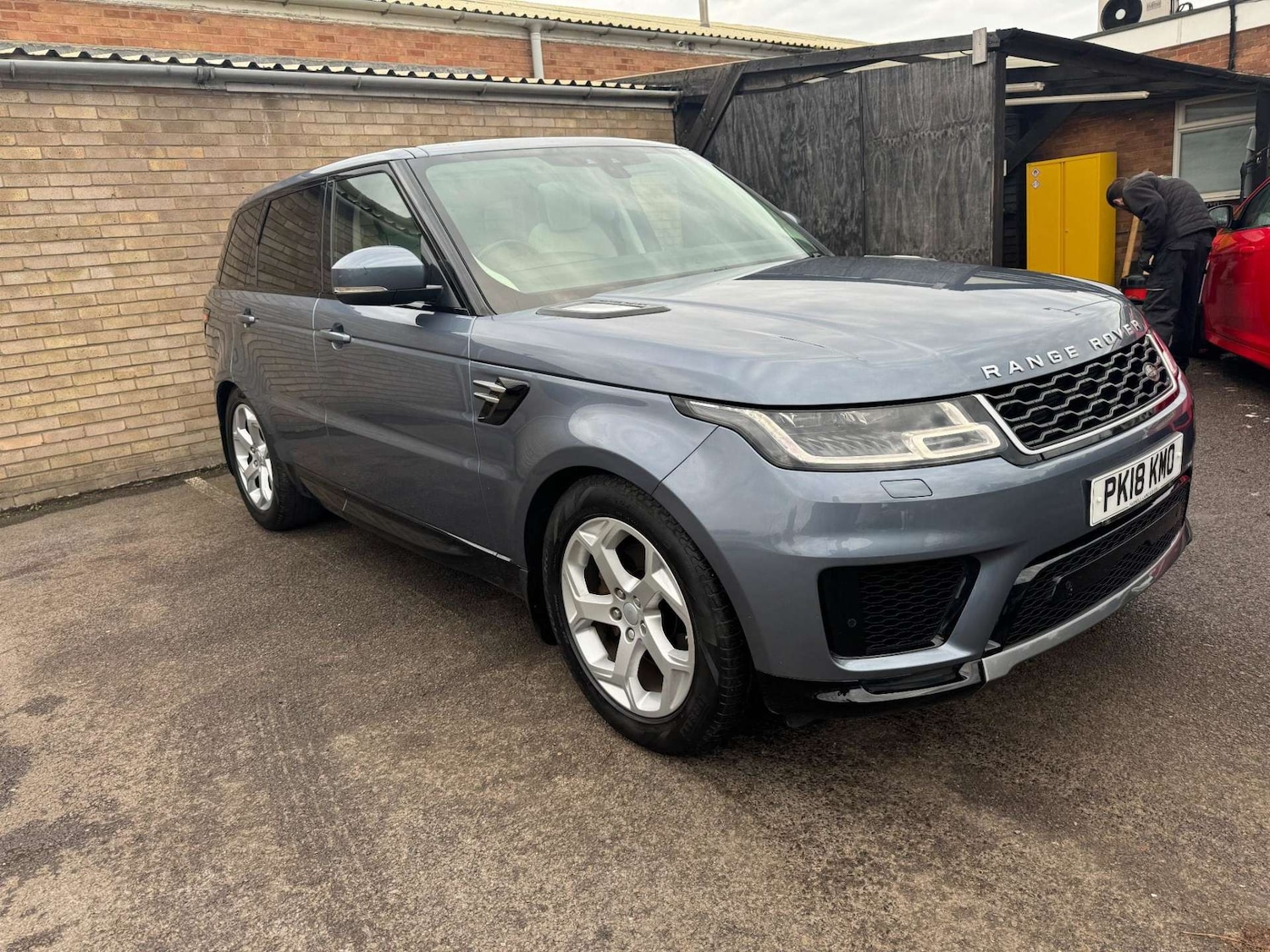 Used Land Rover Range Rover Sport 2018 for sale - 76934119: Photo 10