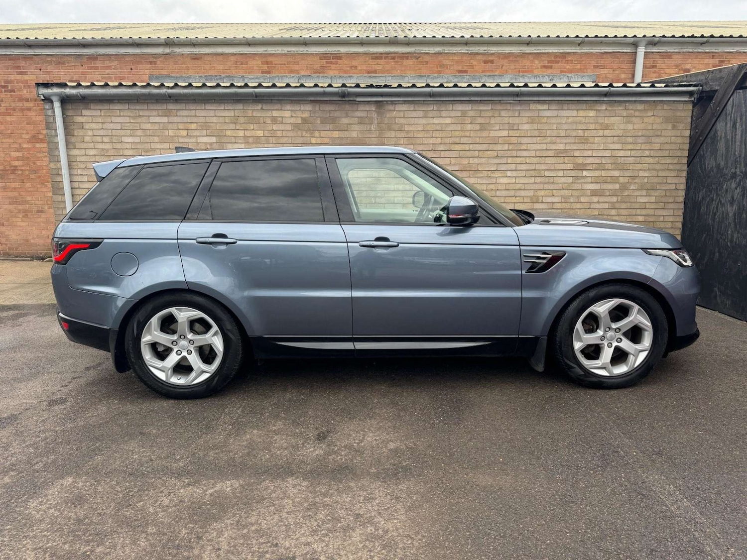Used Land Rover Range Rover Sport 2018 for sale - 76934119: Photo 26
