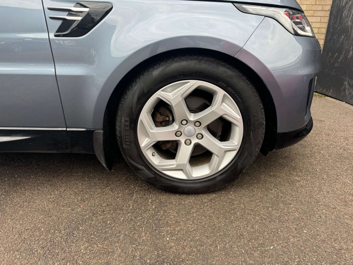 Used Land Rover Range Rover Sport 2018 for sale - 76934119: Photo 28