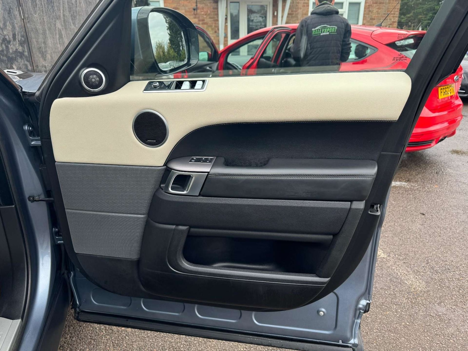 Used Land Rover Range Rover Sport 2018 for sale - 76934119: Photo 37