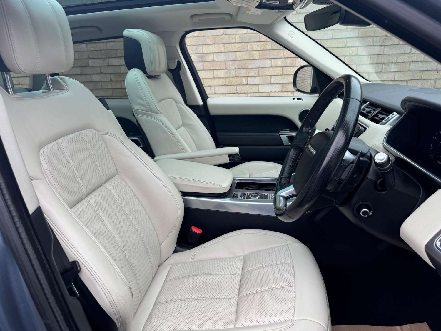 Used Land Rover Range Rover Sport 2018 for sale - 76934119: Photo 43