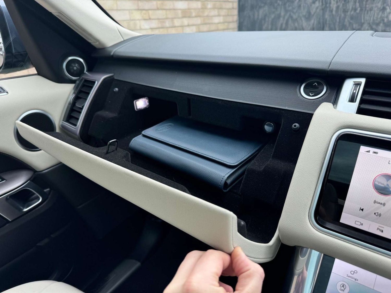 Used Land Rover Range Rover Sport 2018 for sale - 76934119: Photo 70