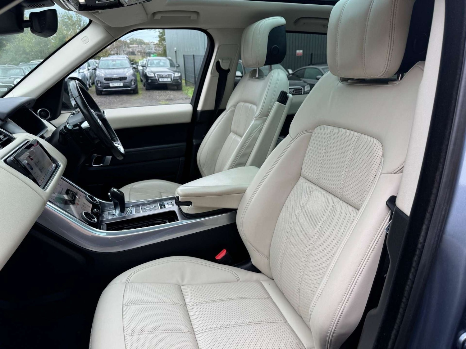 Used Land Rover Range Rover Sport 2018 for sale - 76934119: Photo 77