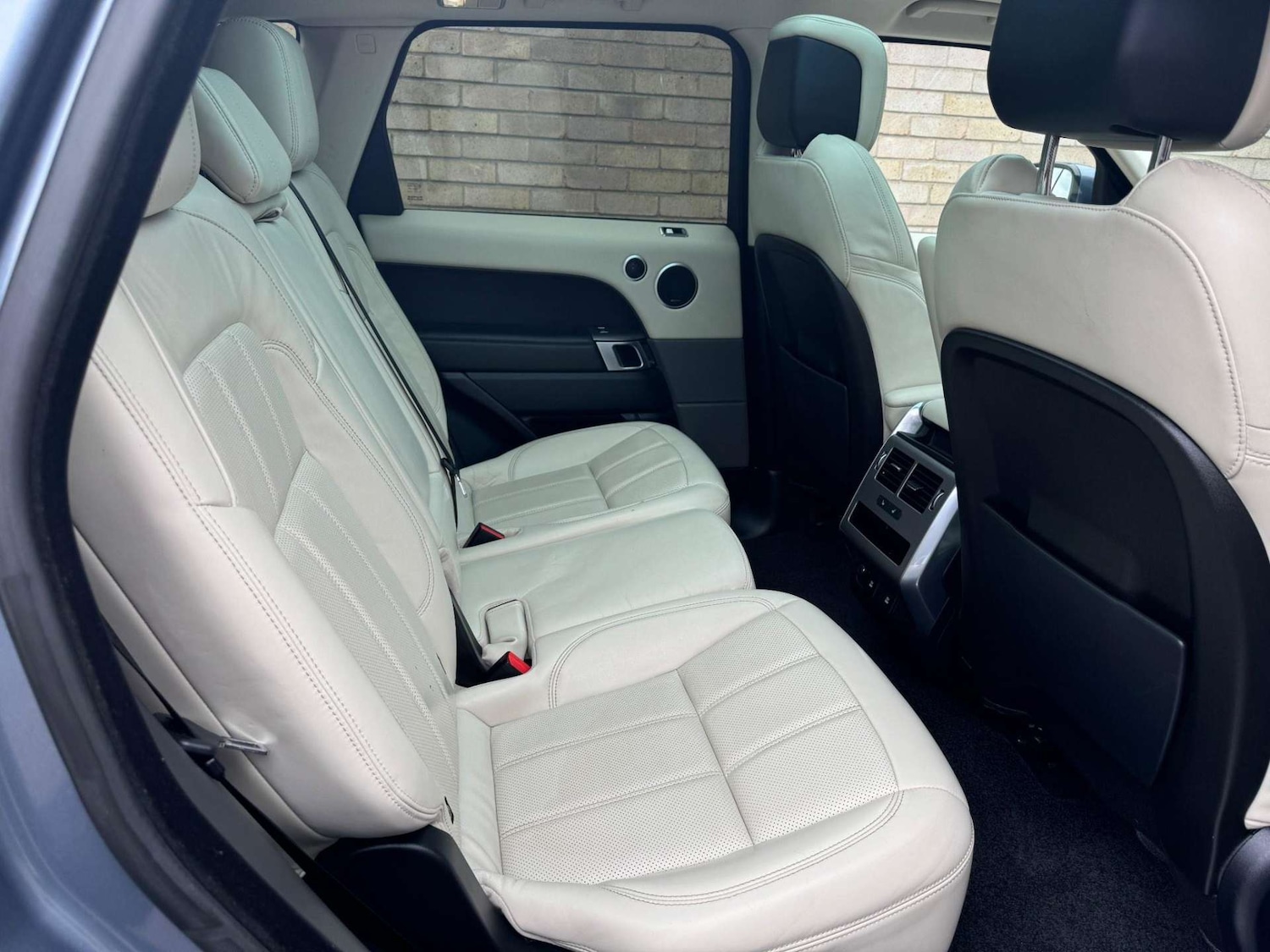 Used Land Rover Range Rover Sport 2018 for sale - 76934119: Photo 90