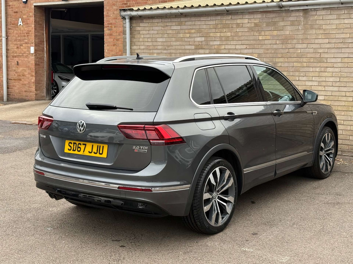Used Volkswagen Tiguan 2017 for sale - 76255884: Photo 25