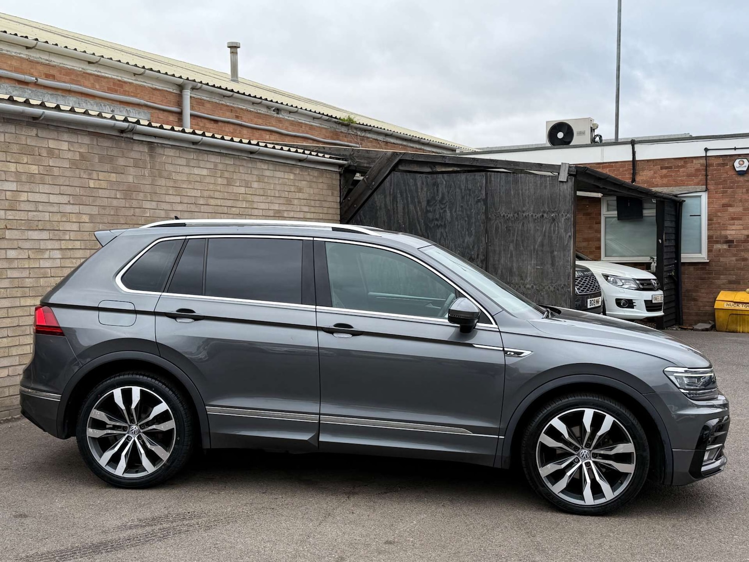 Used Volkswagen Tiguan 2017 for sale - 76255884: Photo 28