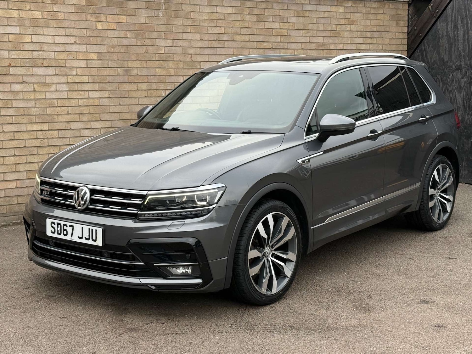 Used Volkswagen Tiguan 2017 for sale - 76255884: Photo 9