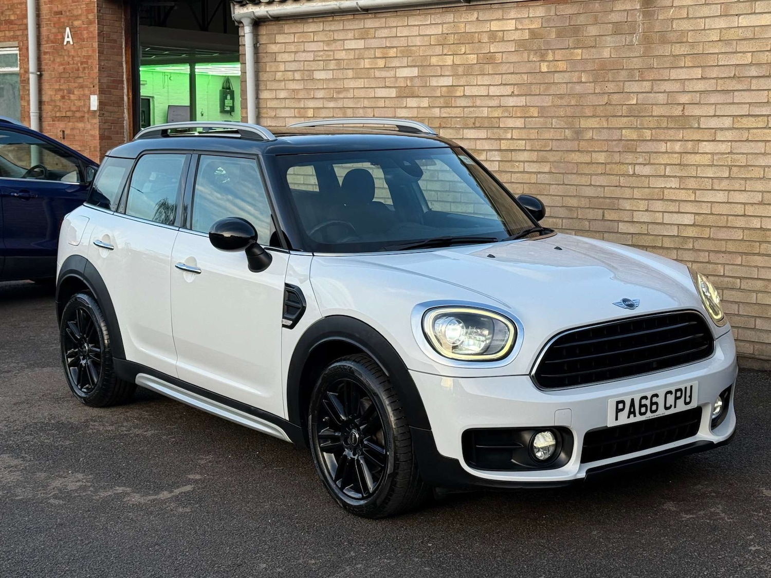 Used MINI Countryman 2017 for sale - 77022449: Photo 4