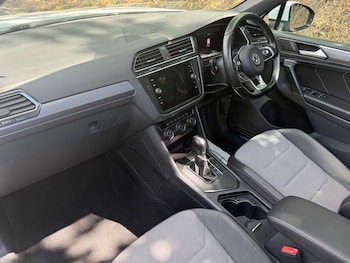 Used Volkswagen Tiguan 2018 for sale - 79263717: Photo