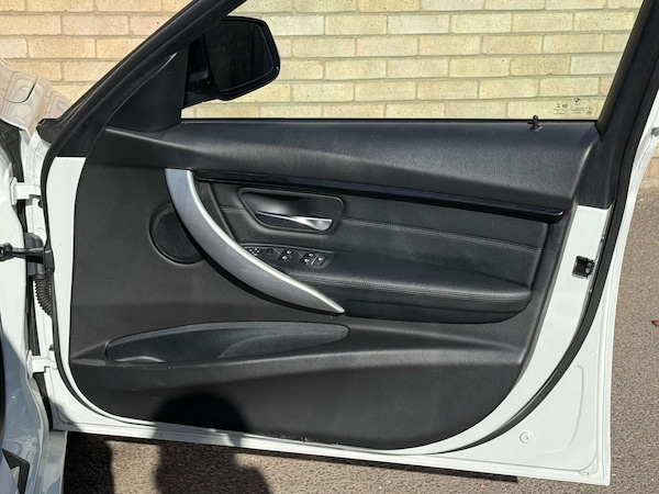 Used BMW 3 Series 2018 for sale - 76181539: Photo 44