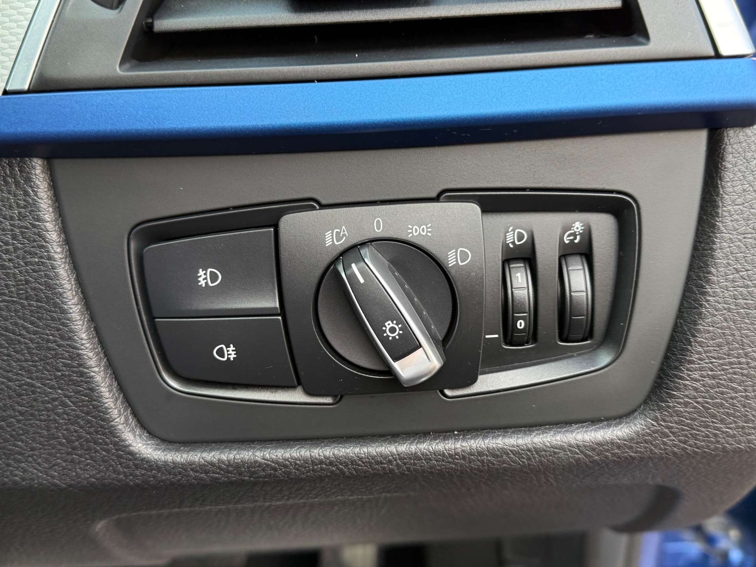 Used BMW 3 Series 2015 for sale - 77061761: Photo 40