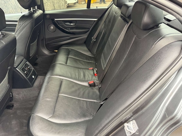 Used BMW 3 Series 2018 for sale - 76255894: Photo 29