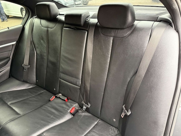 Used BMW 3 Series 2018 for sale - 76255894: Photo 30