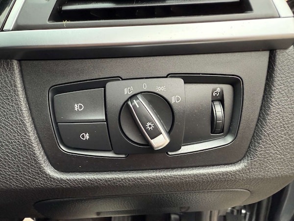 Used BMW 3 Series 2018 for sale - 76255894: Photo 47
