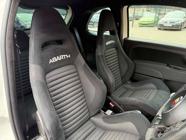 Used Abarth 595 2020 for sale - 75528424: Photo 17