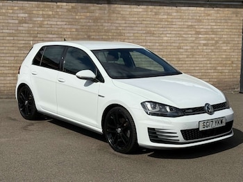 Used Volkswagen Golf 2017 for sale - 75923149: Photo