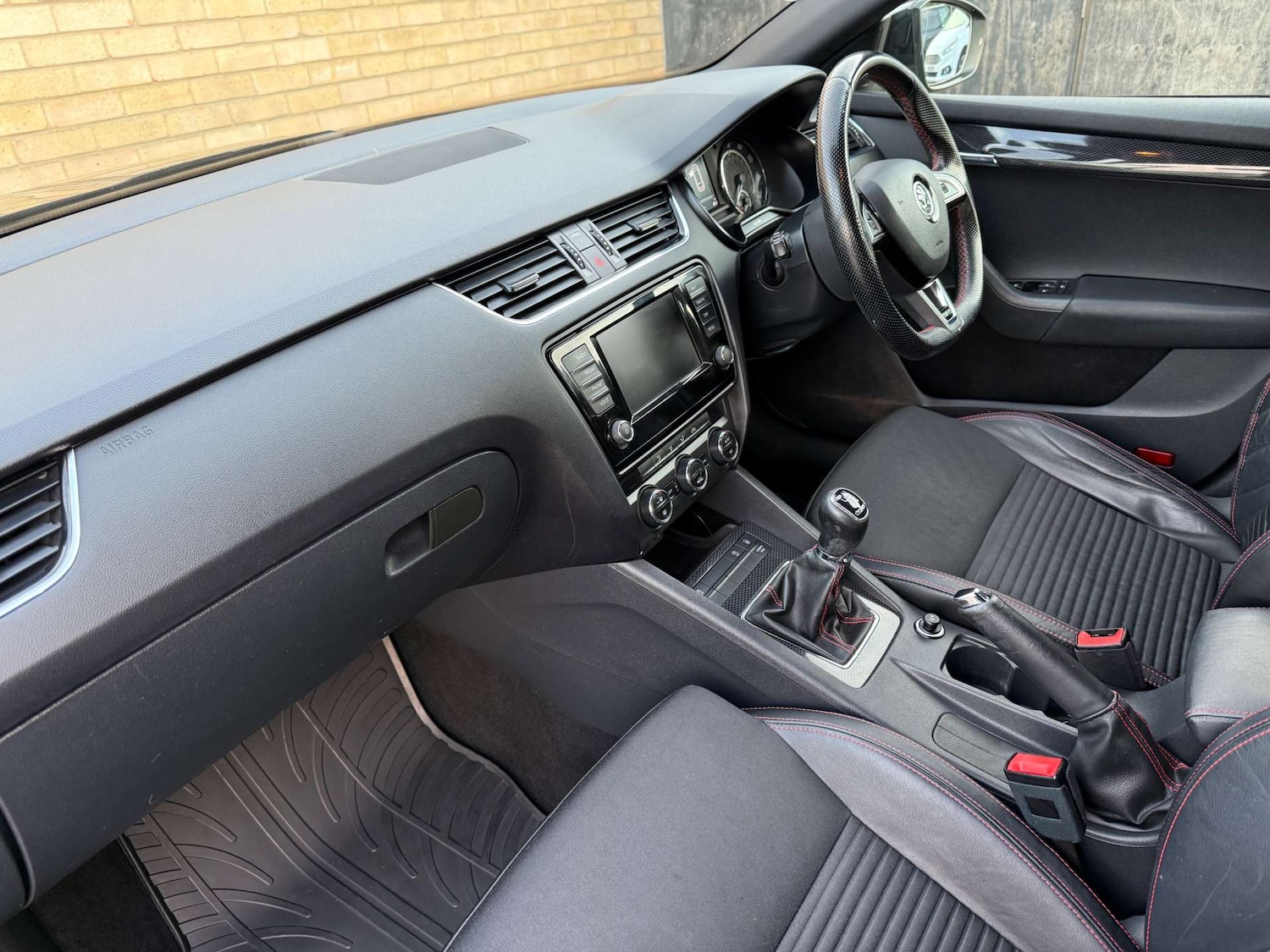 Used Skoda Octavia 2015 for sale - 76735841: Photo 3