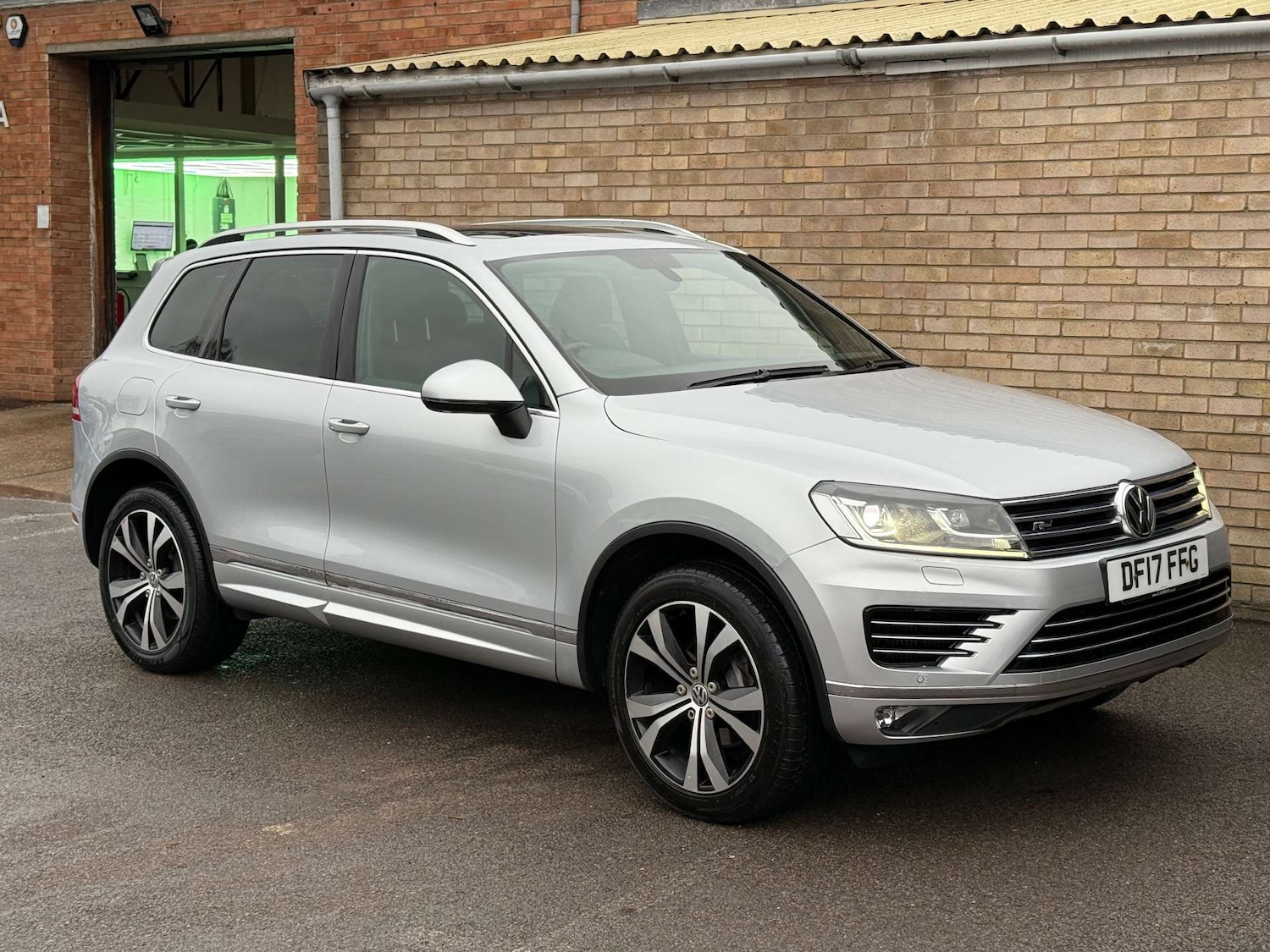 Used Volkswagen Touareg 2017 for sale - 77022440: Photo 14