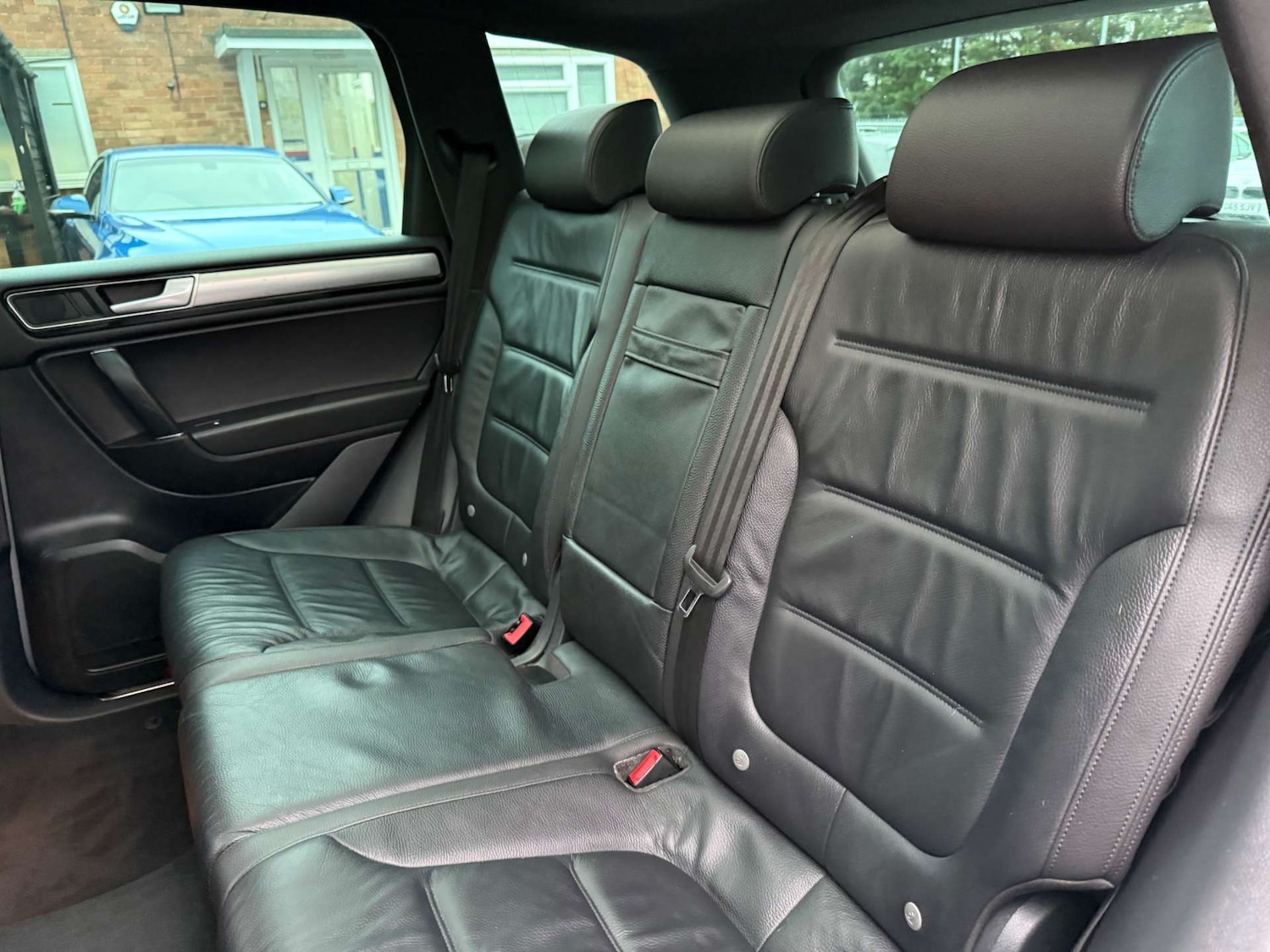 Used Volkswagen Touareg 2017 for sale - 77022440: Photo 35