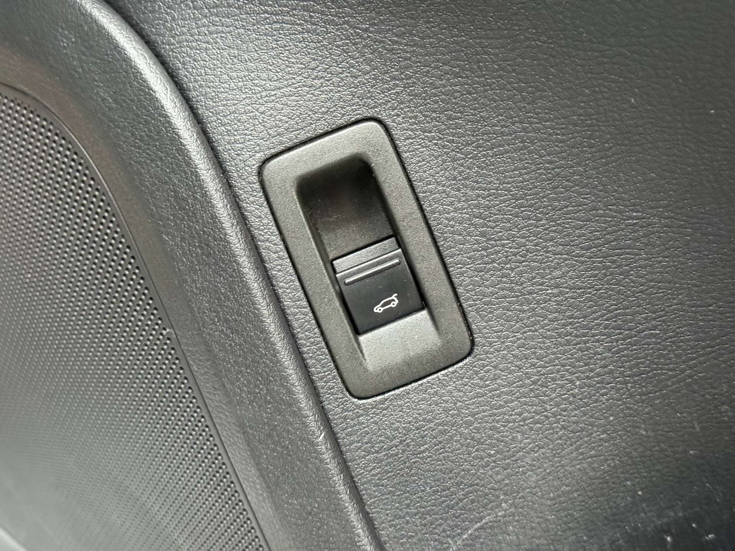 Used Volkswagen Touareg 2017 for sale - 77022440: Photo 46