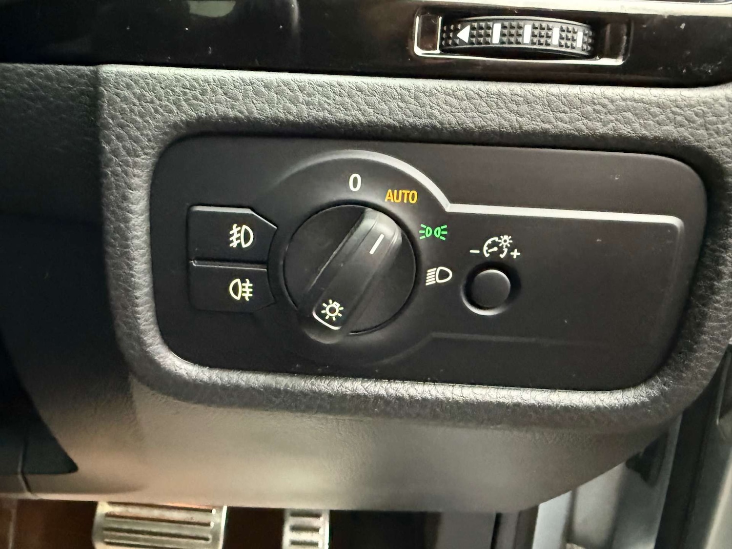 Used Volkswagen Touareg 2017 for sale - 77022440: Photo 47