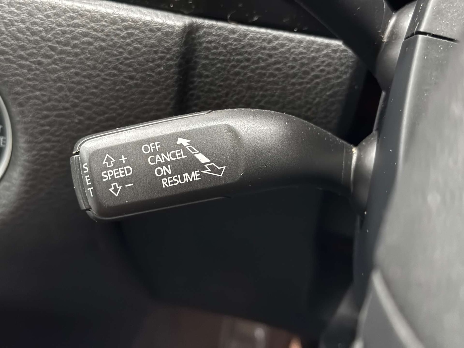 Used Volkswagen Touareg 2017 for sale - 77022440: Photo 50