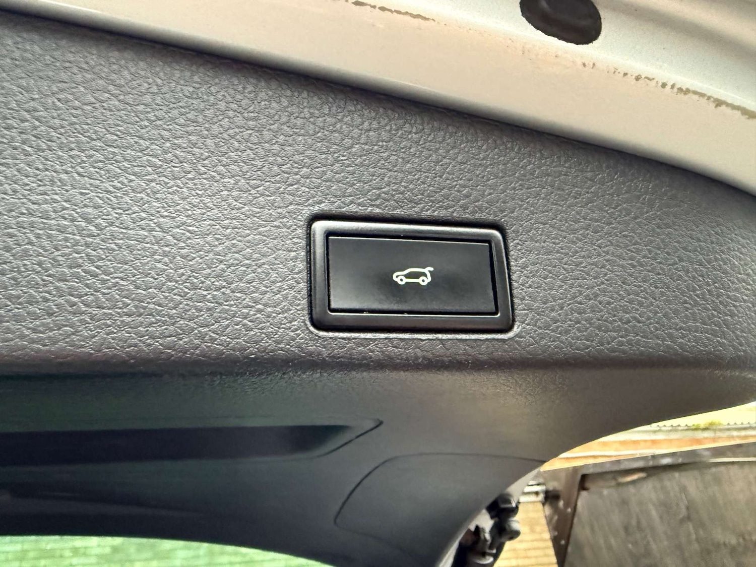 Used Volkswagen Touareg 2017 for sale - 77022440: Photo 66